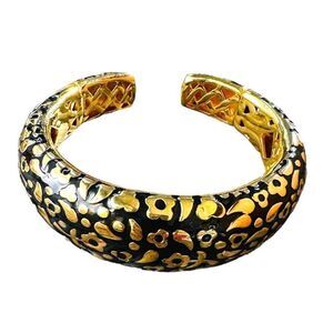 LAUREN G. ADAMS FLOWERS BY ORLY Elegant 18k Gold Plated Handmade Bangle Cuff Bra